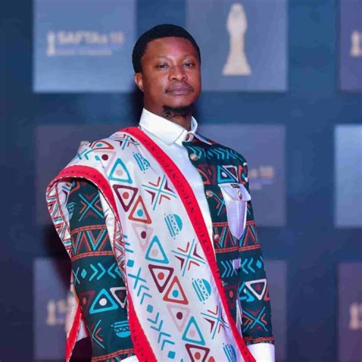 Kavosiey Smoke Net Worth Biography